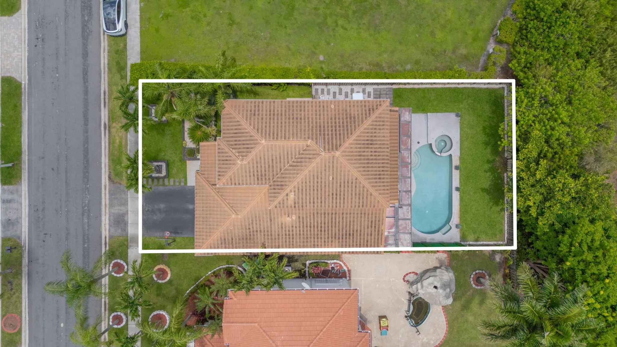52-web-or-mls-52 Gables Blvd Weston, FL-