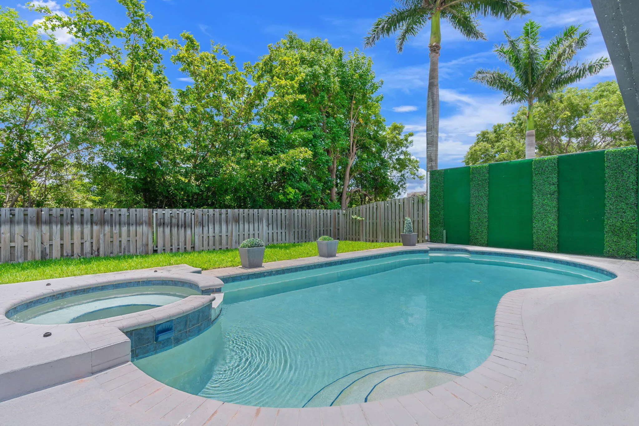 42-web-or-mls-52 Gables Blvd Weston, FL-