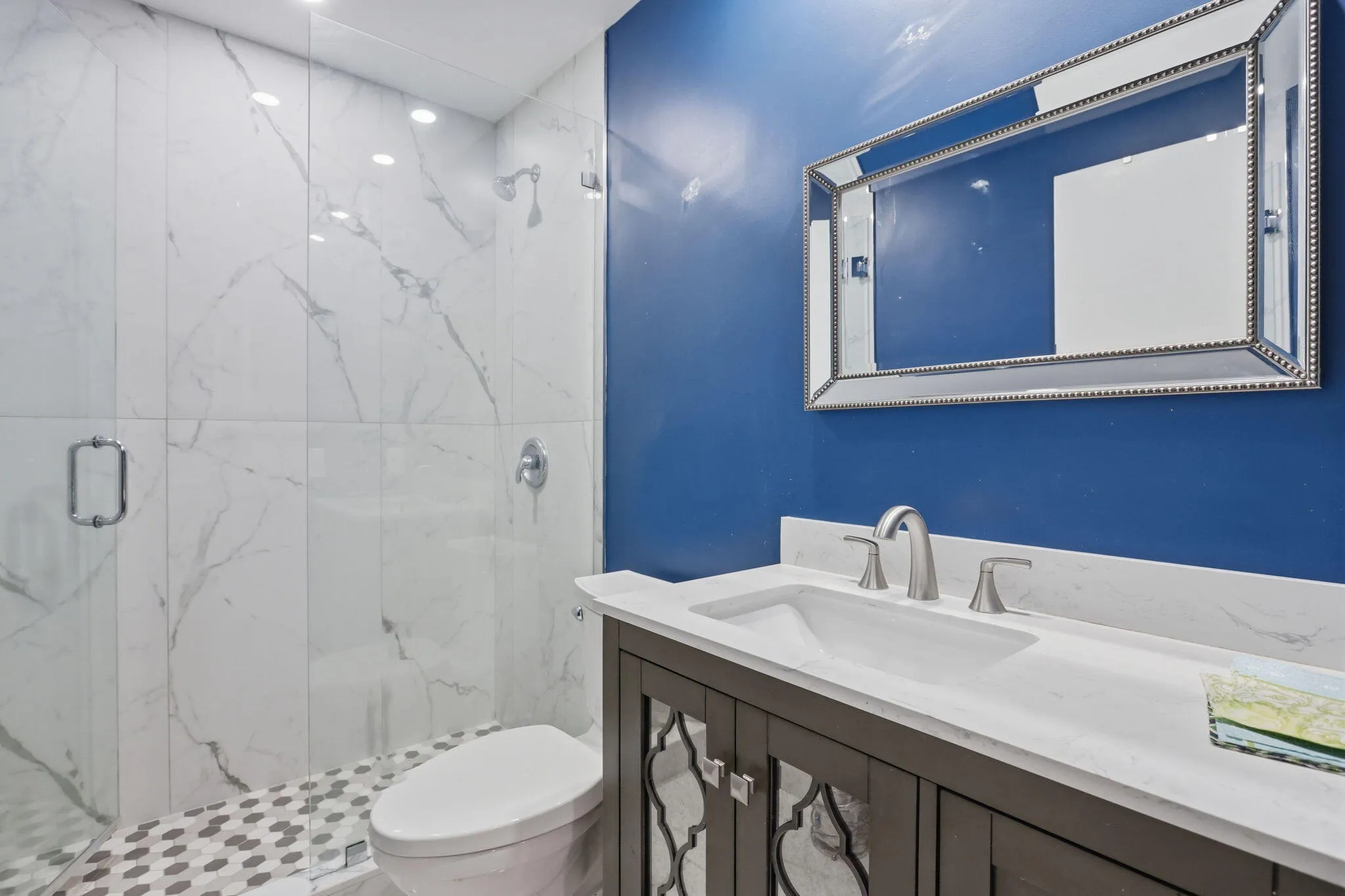 2nd Bathroom