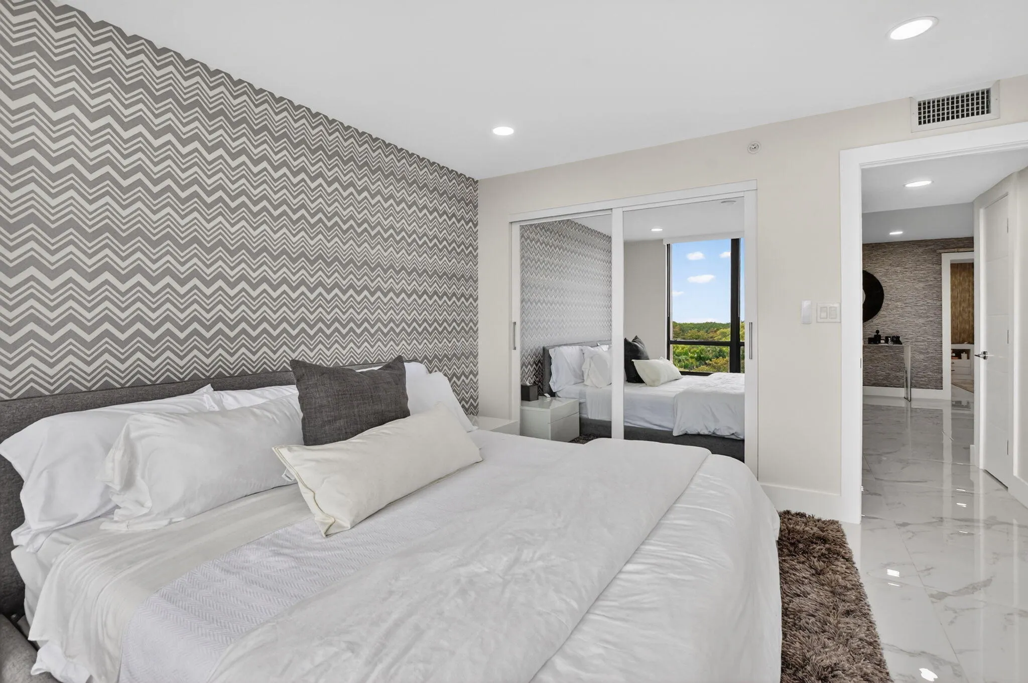 Guest bedroom