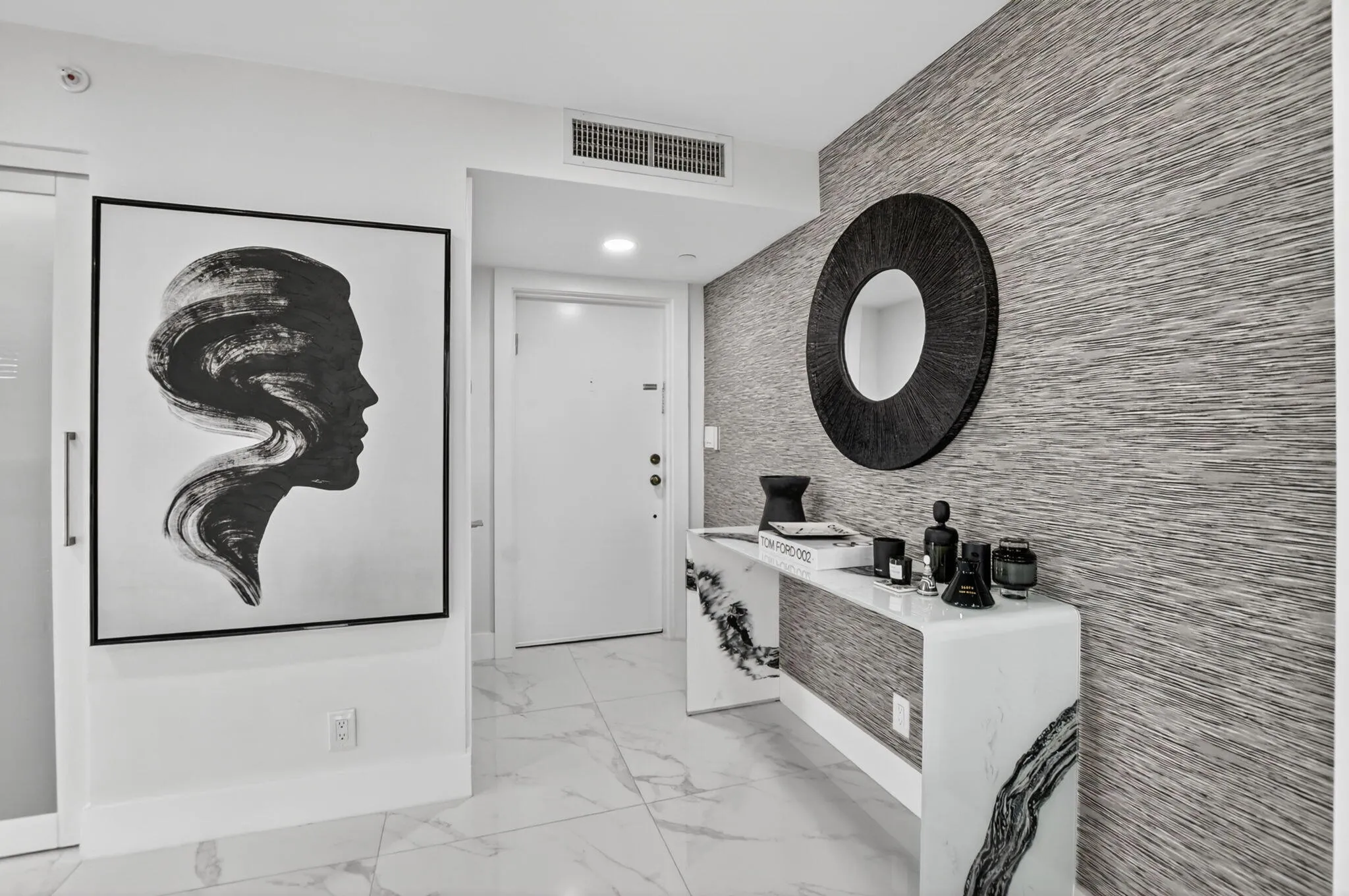 Front door into this fabulous unit.