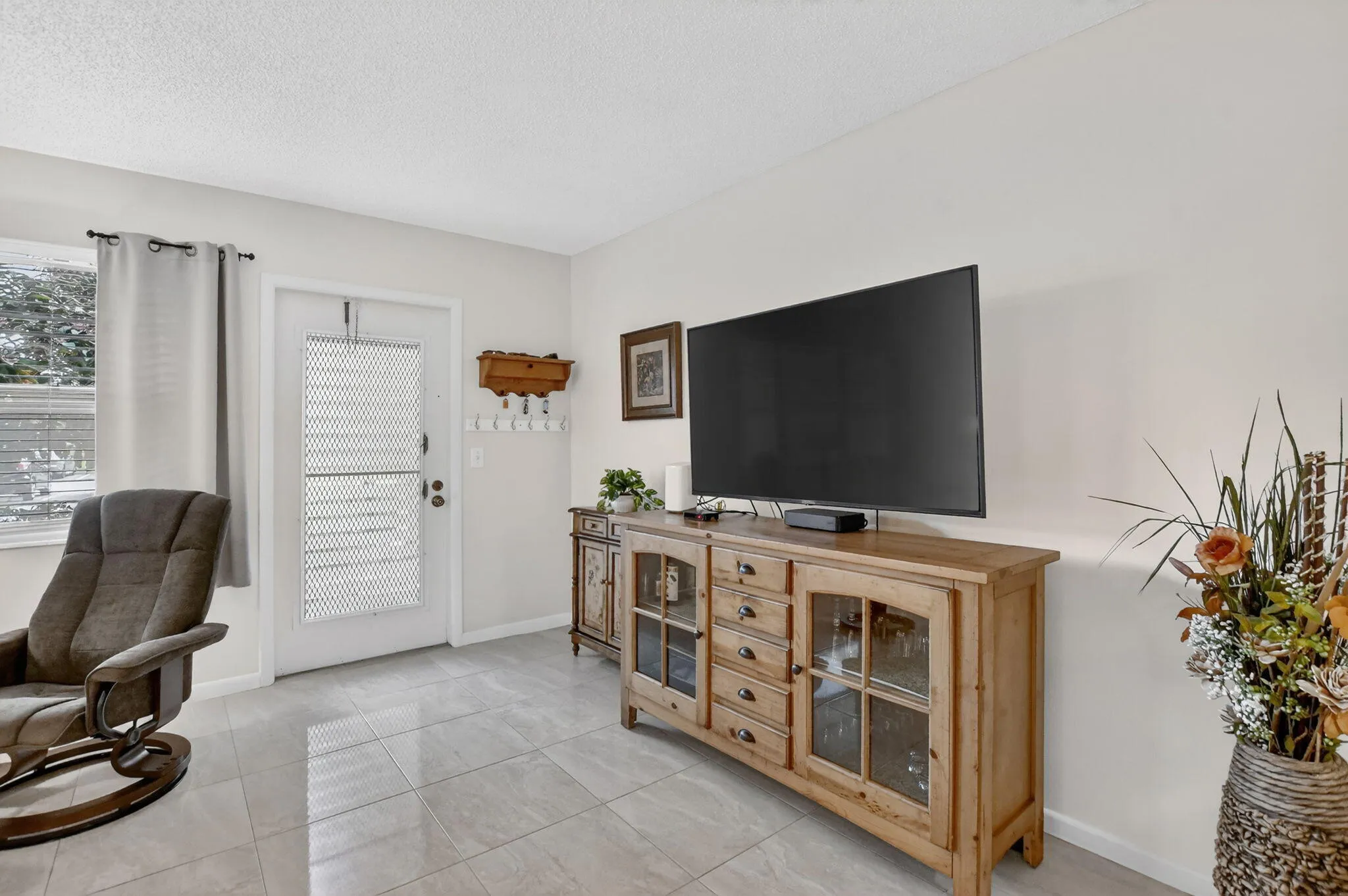 438 Tilford U