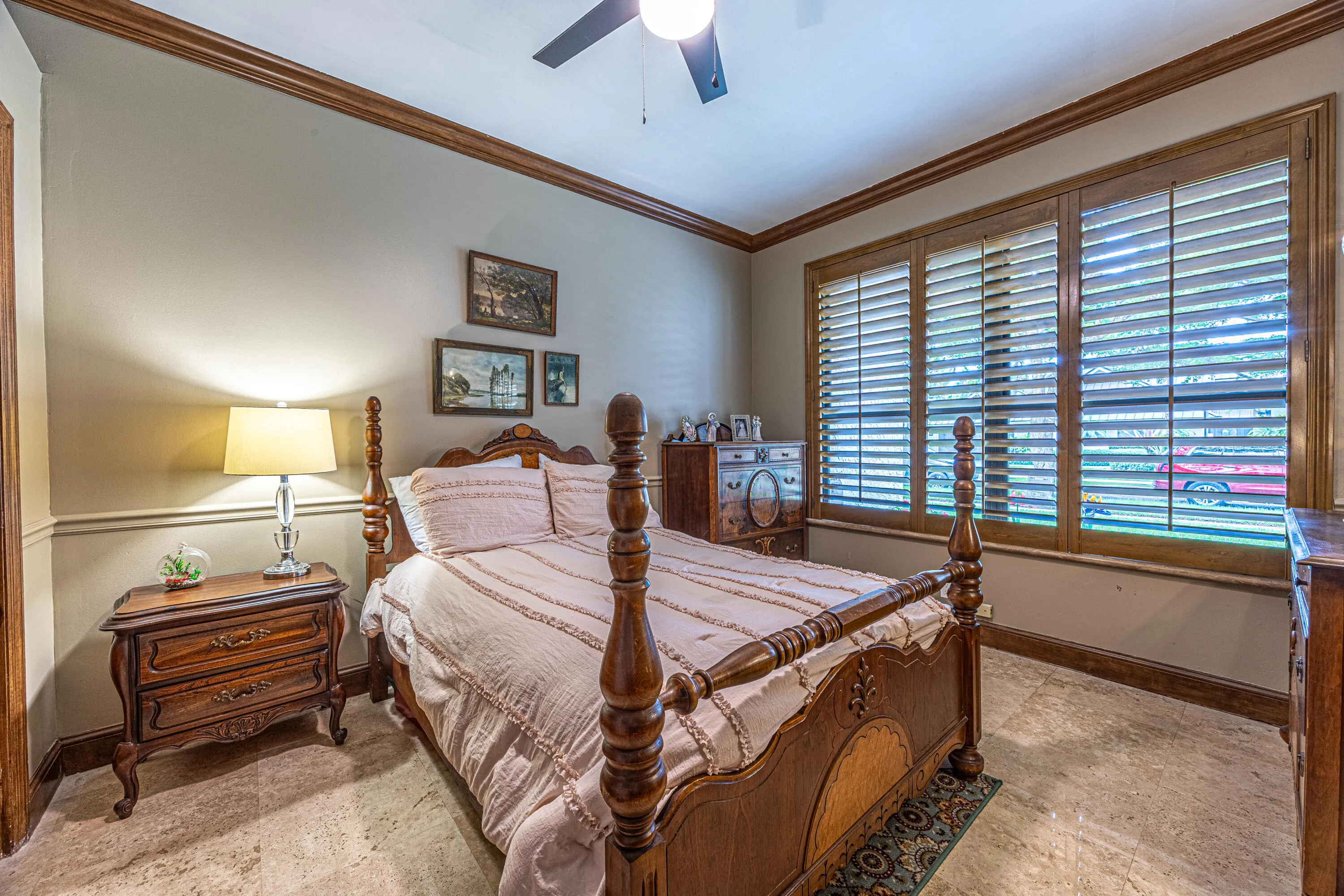 153A0019-HDR