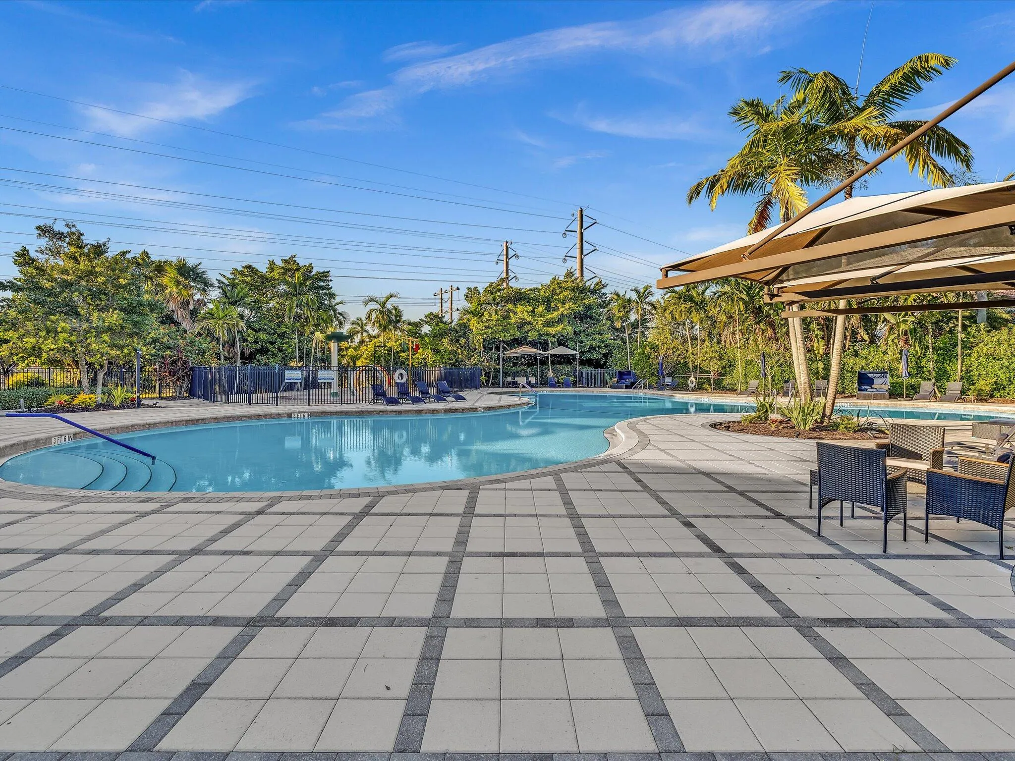Property photo 100