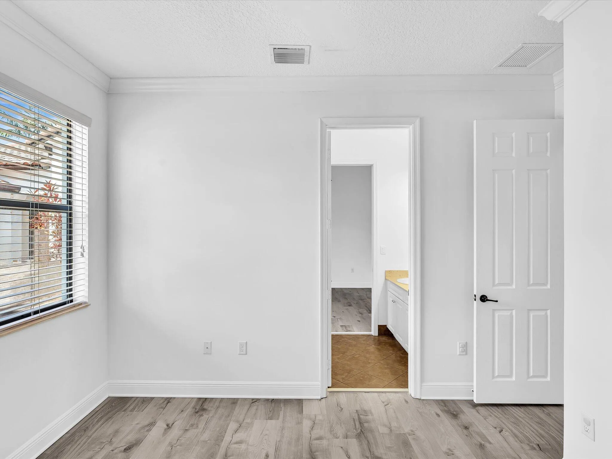 Property photo 66