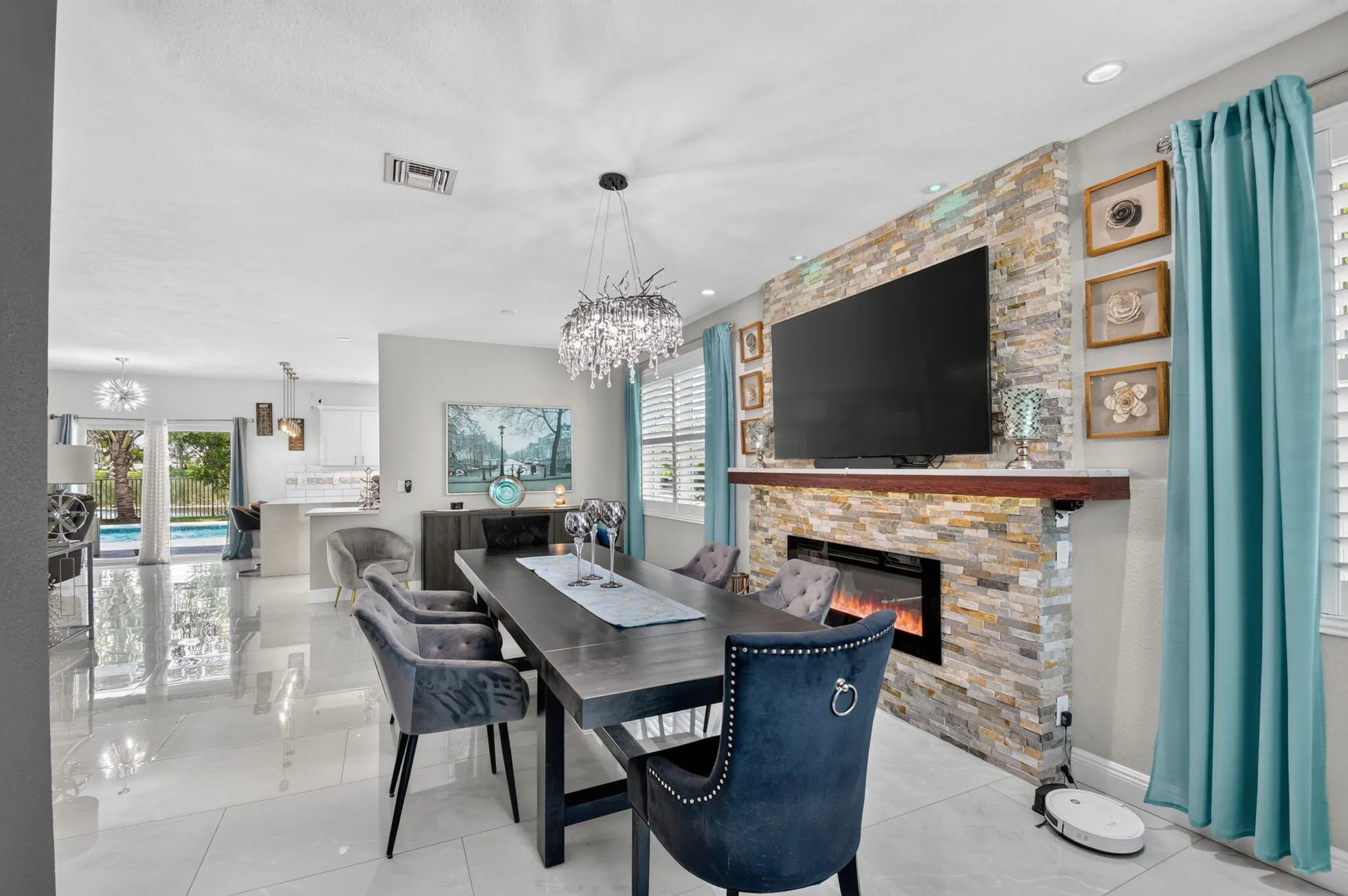 living dining area