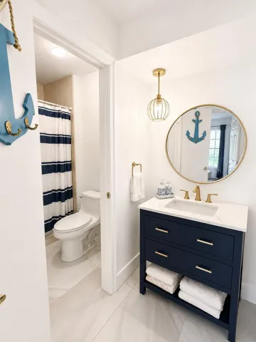 5570 Tamberlane Circle 329