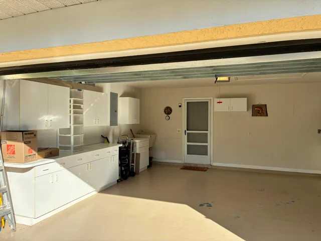 garage rightJPG