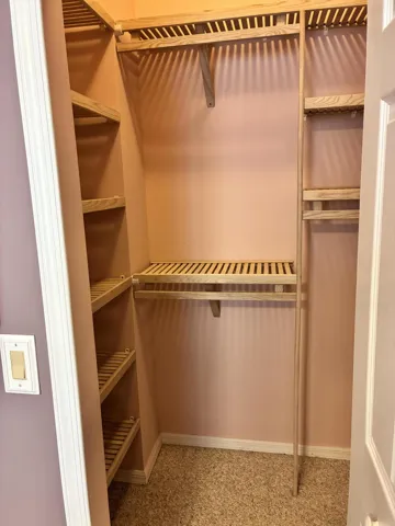 BR2 closet a