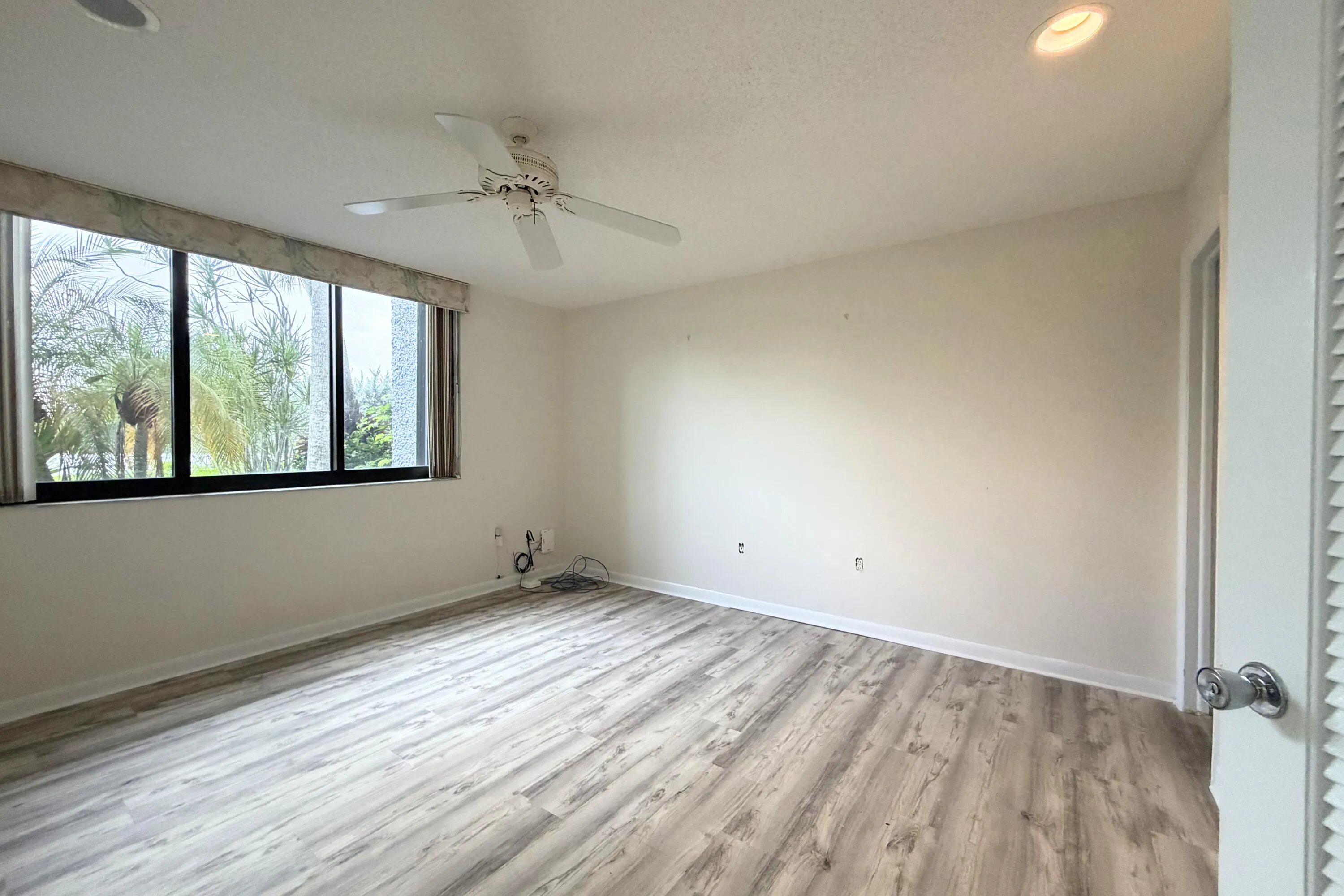 Master room new flooring and wonderful view!