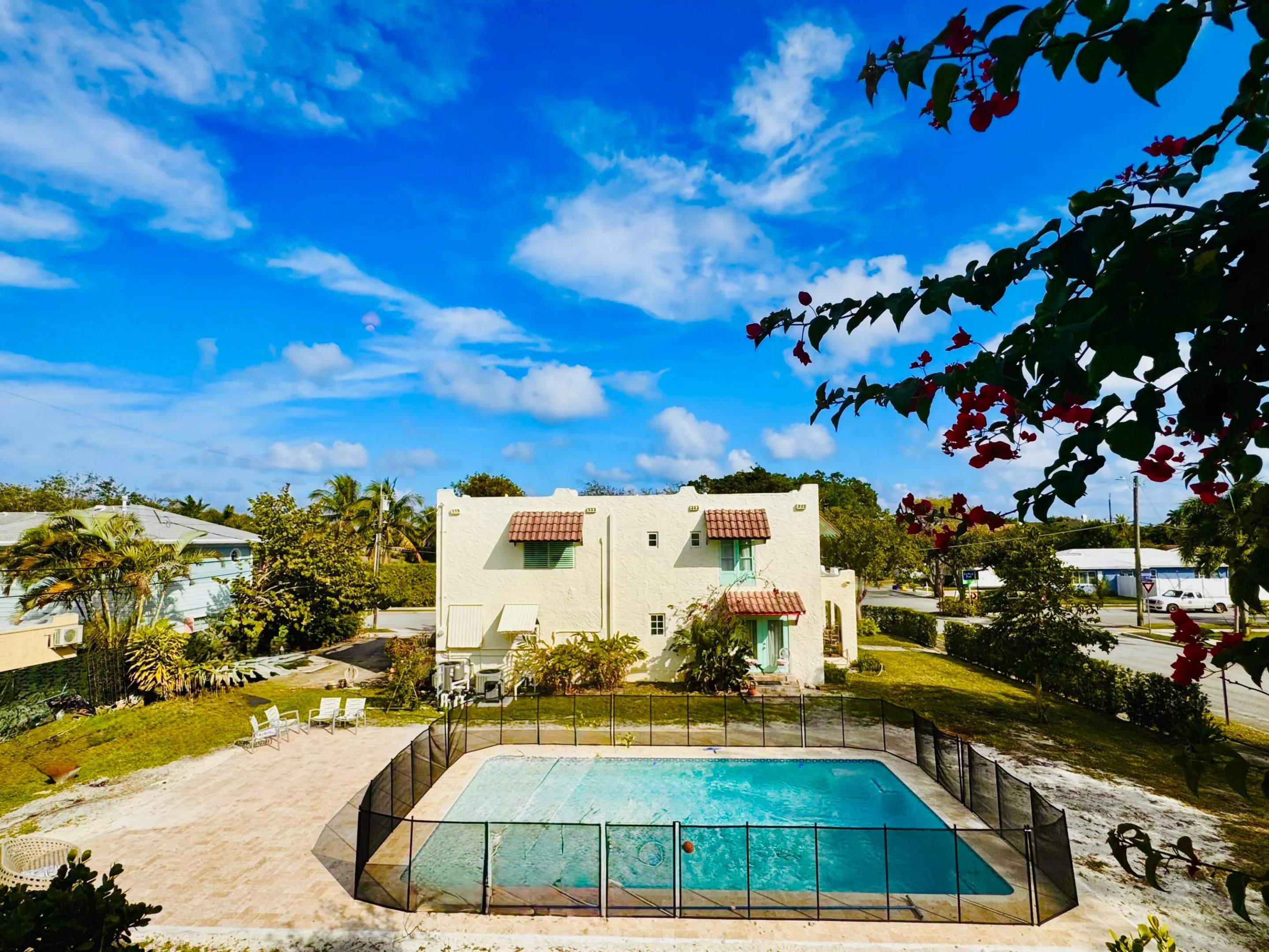 New heated Saltwater Pool