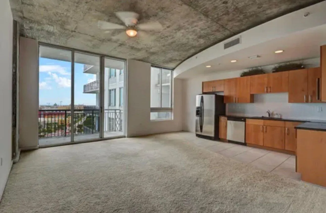 living room dining area