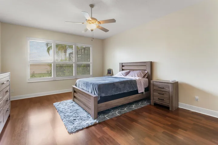 017-9617SouthwestGumTreeCourt-PortStLuci
