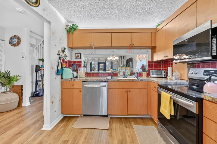 19 Kitchen 03