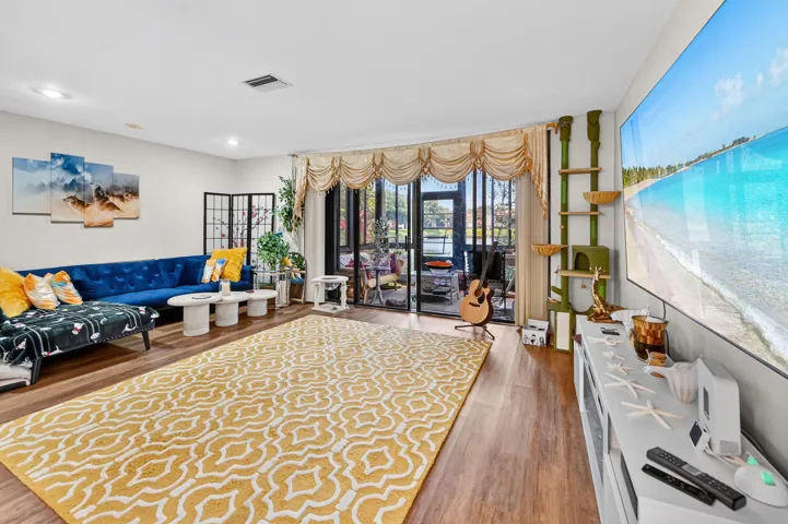 10 Living room 02