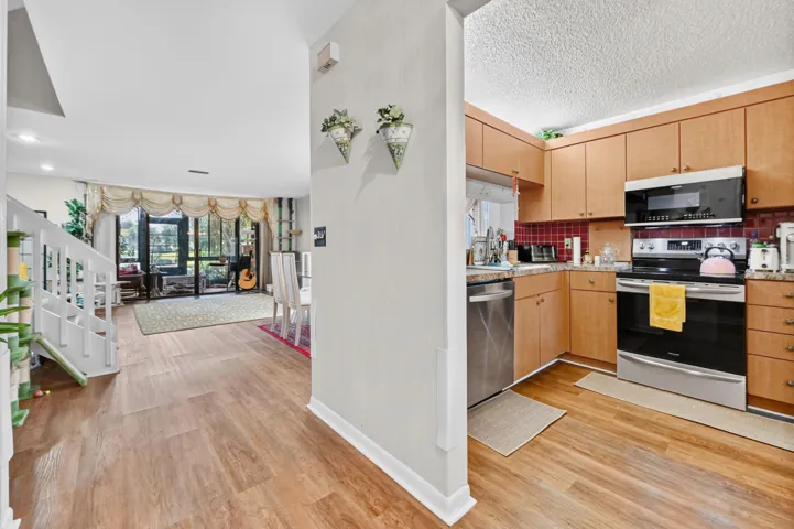 17 Kitchen 01