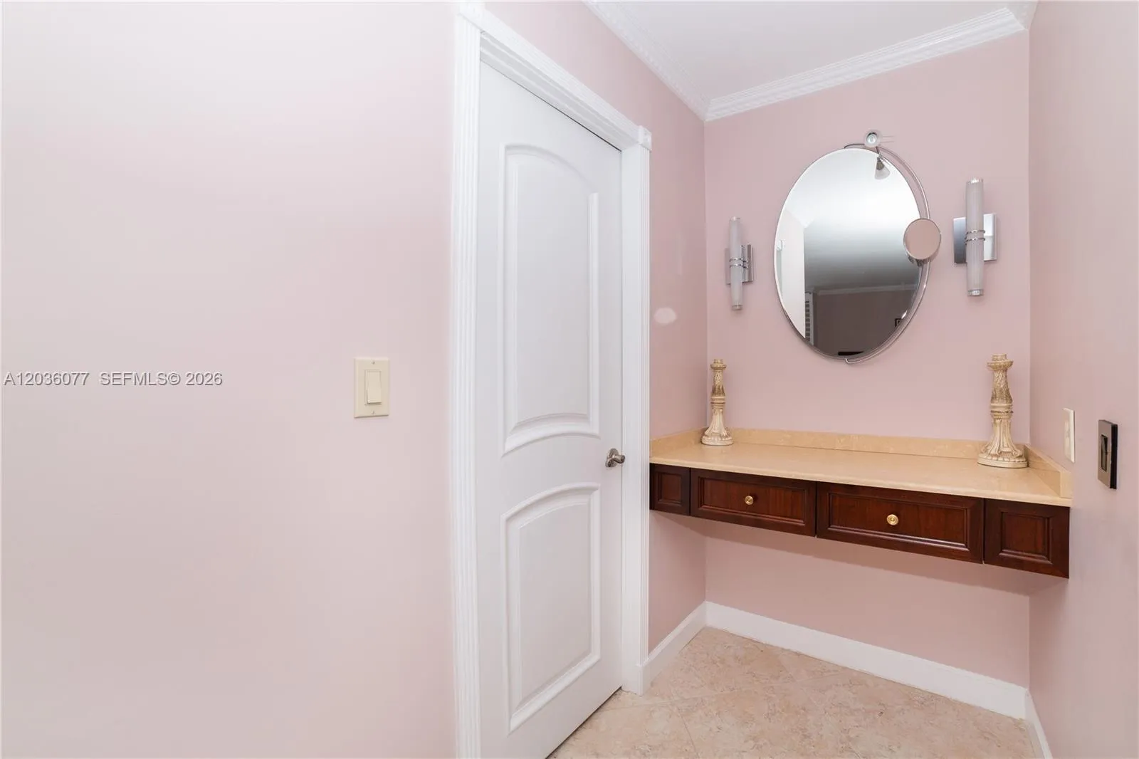 Entrance to Master Bathroom