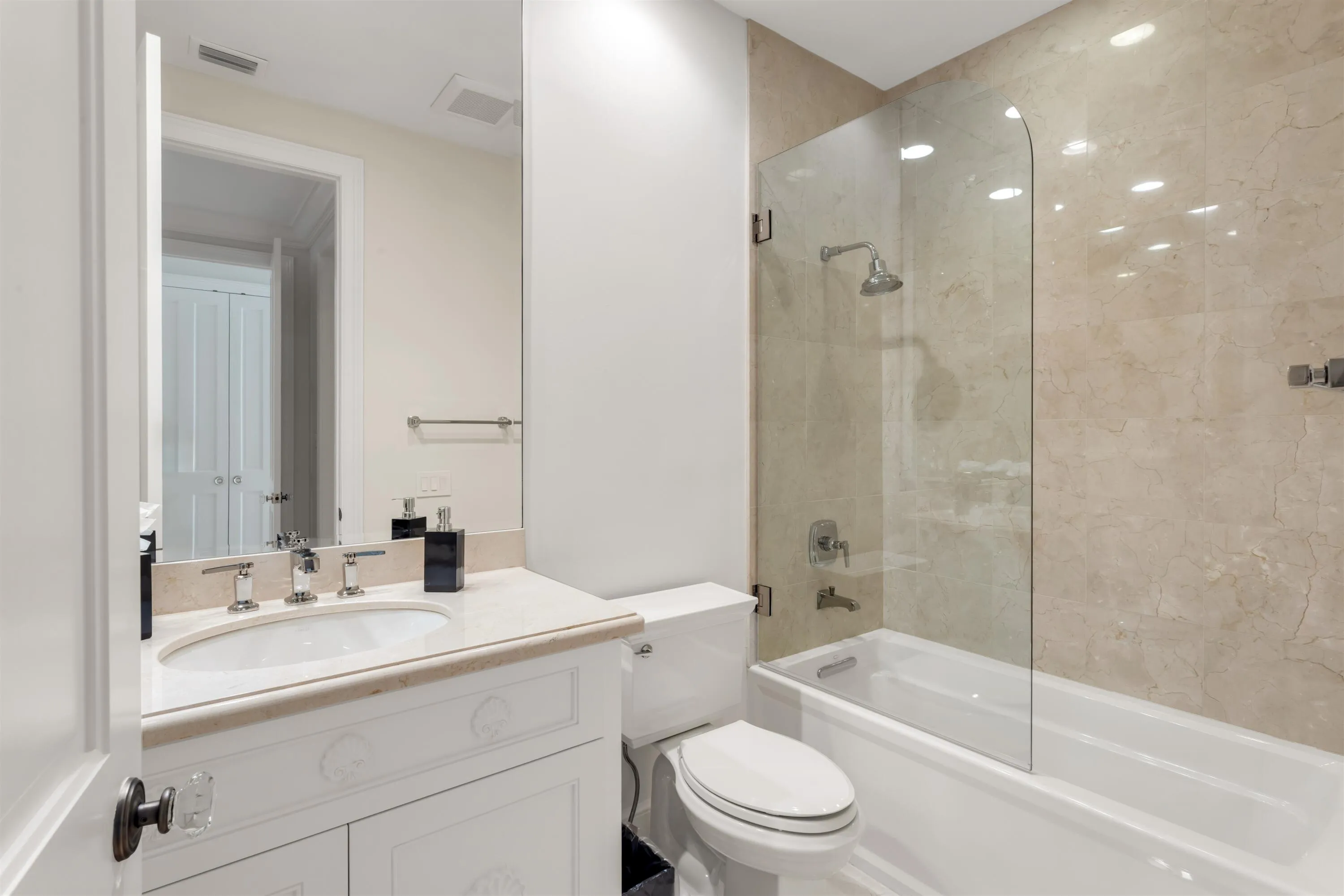 BATHROOM_3