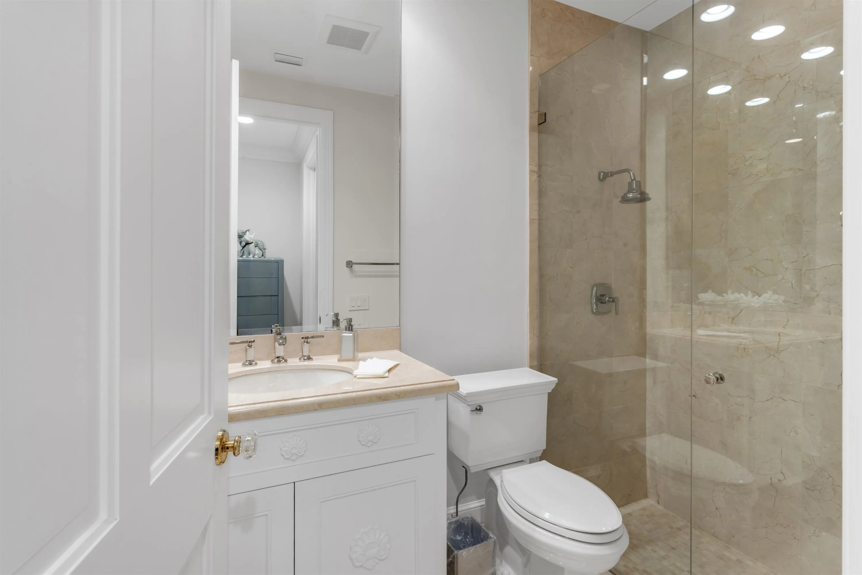BATHROOM_2