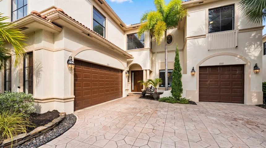 01-1215 Creekside Dr