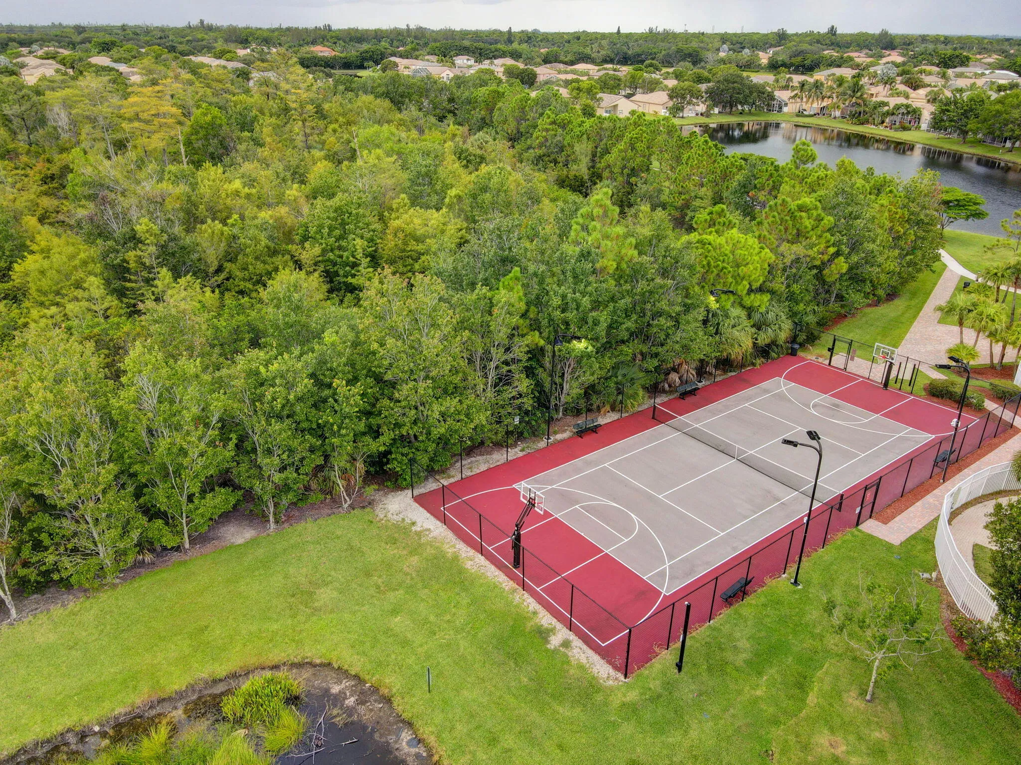 91-web-or-mls-89-web-or-mls-Thoroughbred