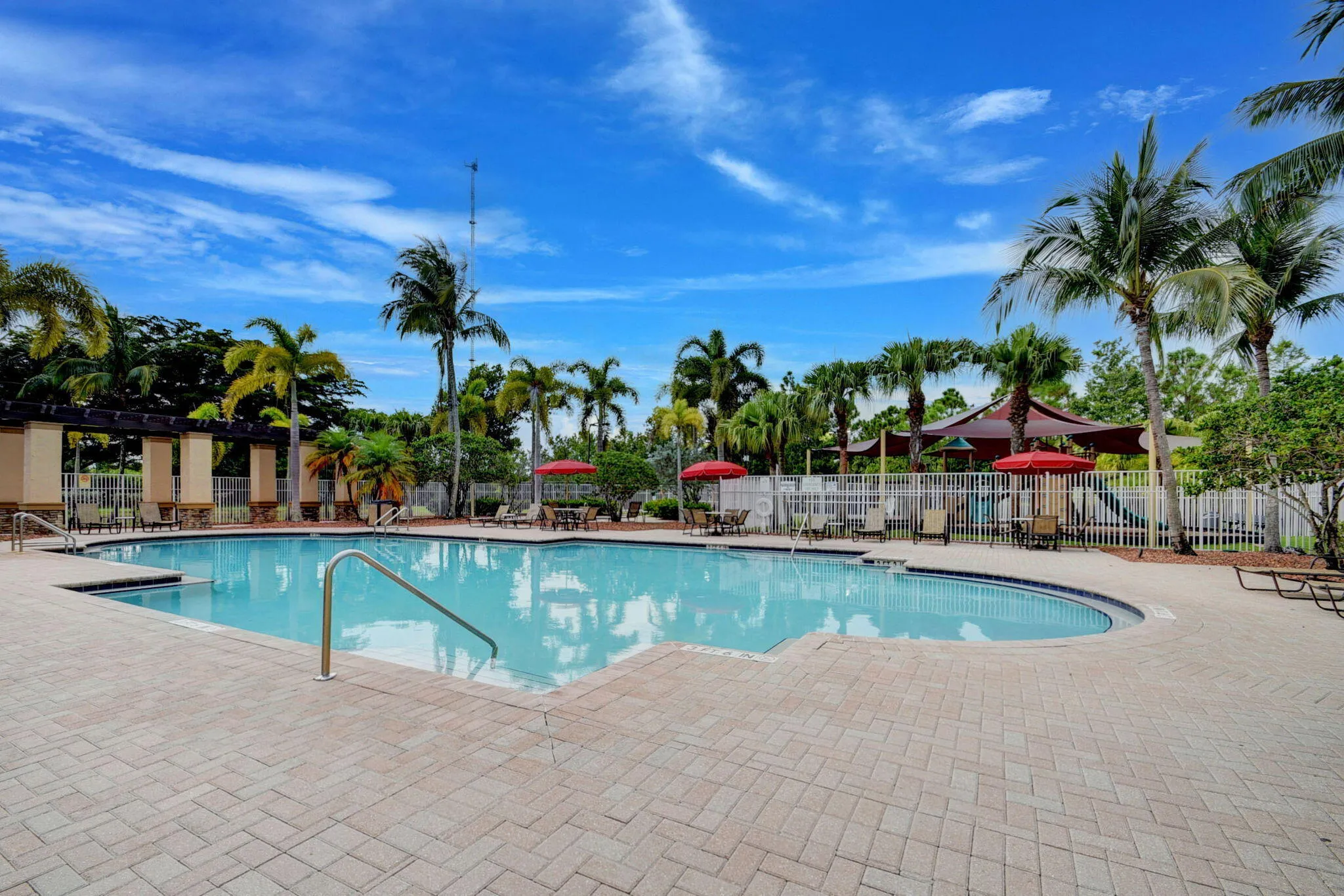 85-web-or-mls-79-web-or-mls-Thoroughbred