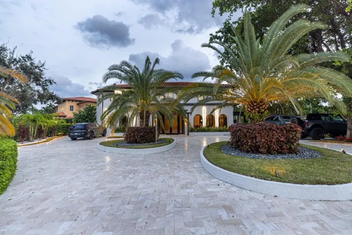 290 NW 6th Street, Boca Raton