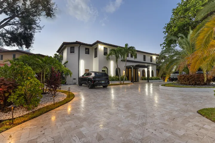 290 NW 6th Street, Boca Raton