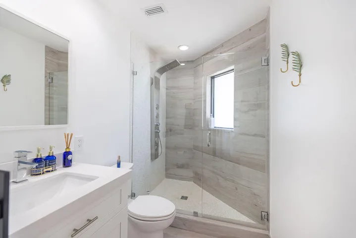 290 NW 6th Street, Boca Raton