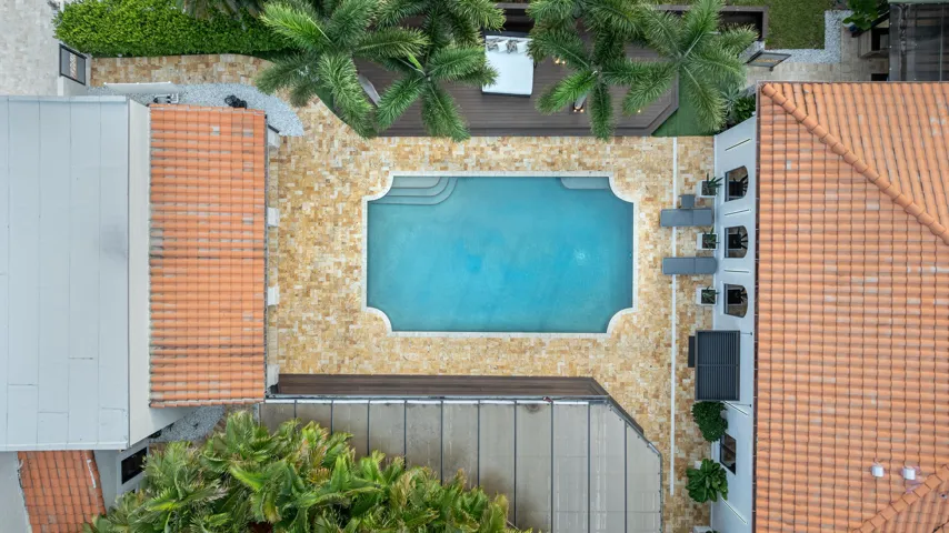 290 NW 6th Street, Boca Raton