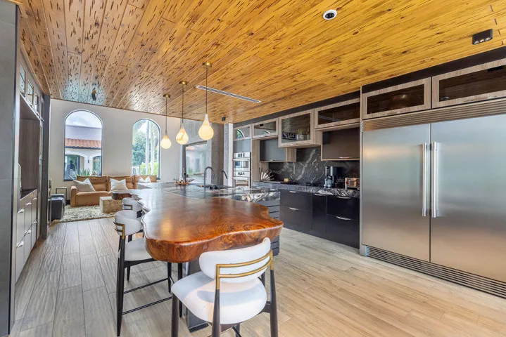 290 NW 6th Street, Boca Raton