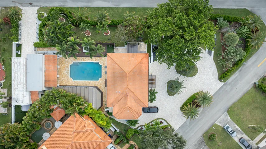 290 NW 6th Street, Boca Raton