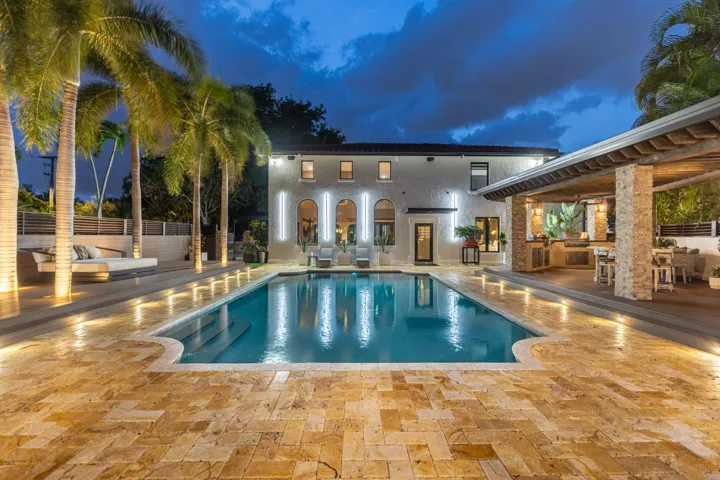 290 NW 6th Street, Boca Raton