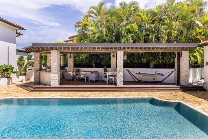 290 NW 6th Street, Boca Raton