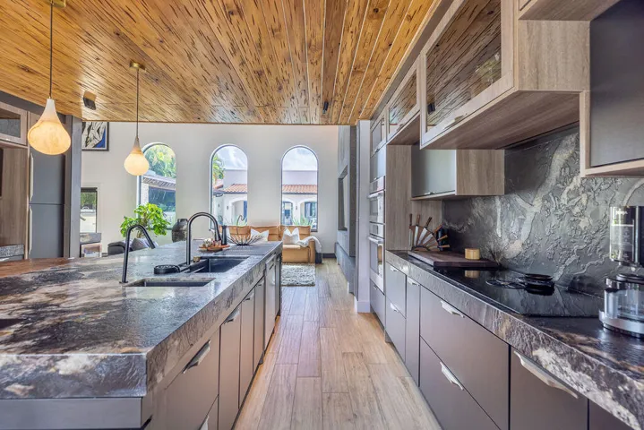 290 NW 6th Street, Boca Raton