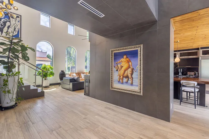 290 NW 6th Street, Boca Raton
