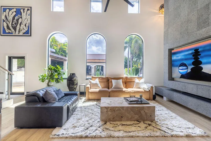 290 NW 6th Street, Boca Raton