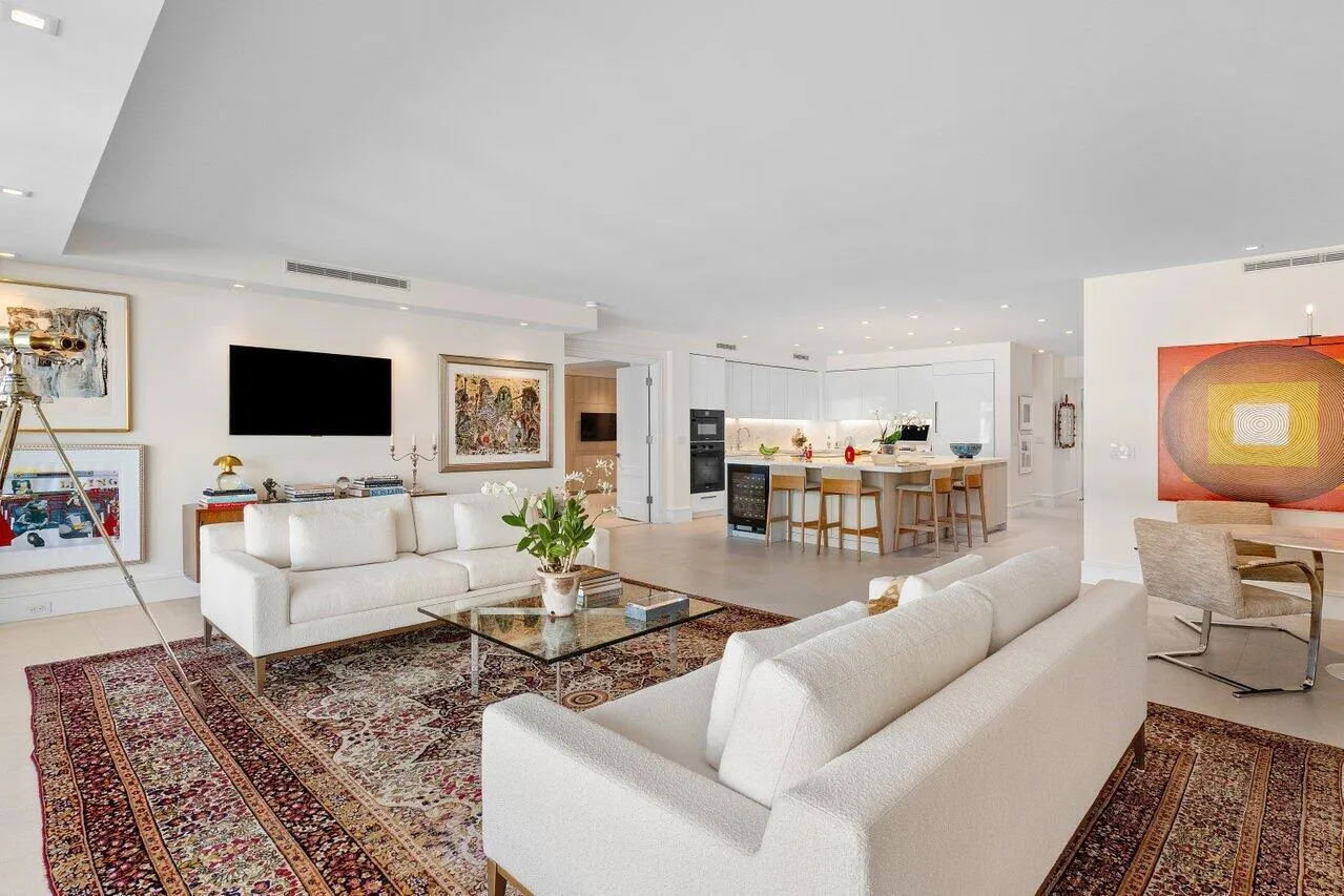 Living Room & Kitchen