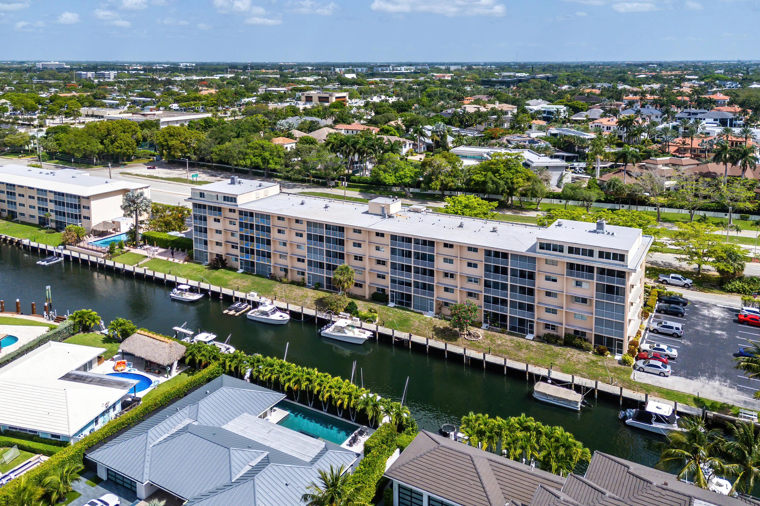 033-750NortheastSpanishRiverBoulevard-Bo