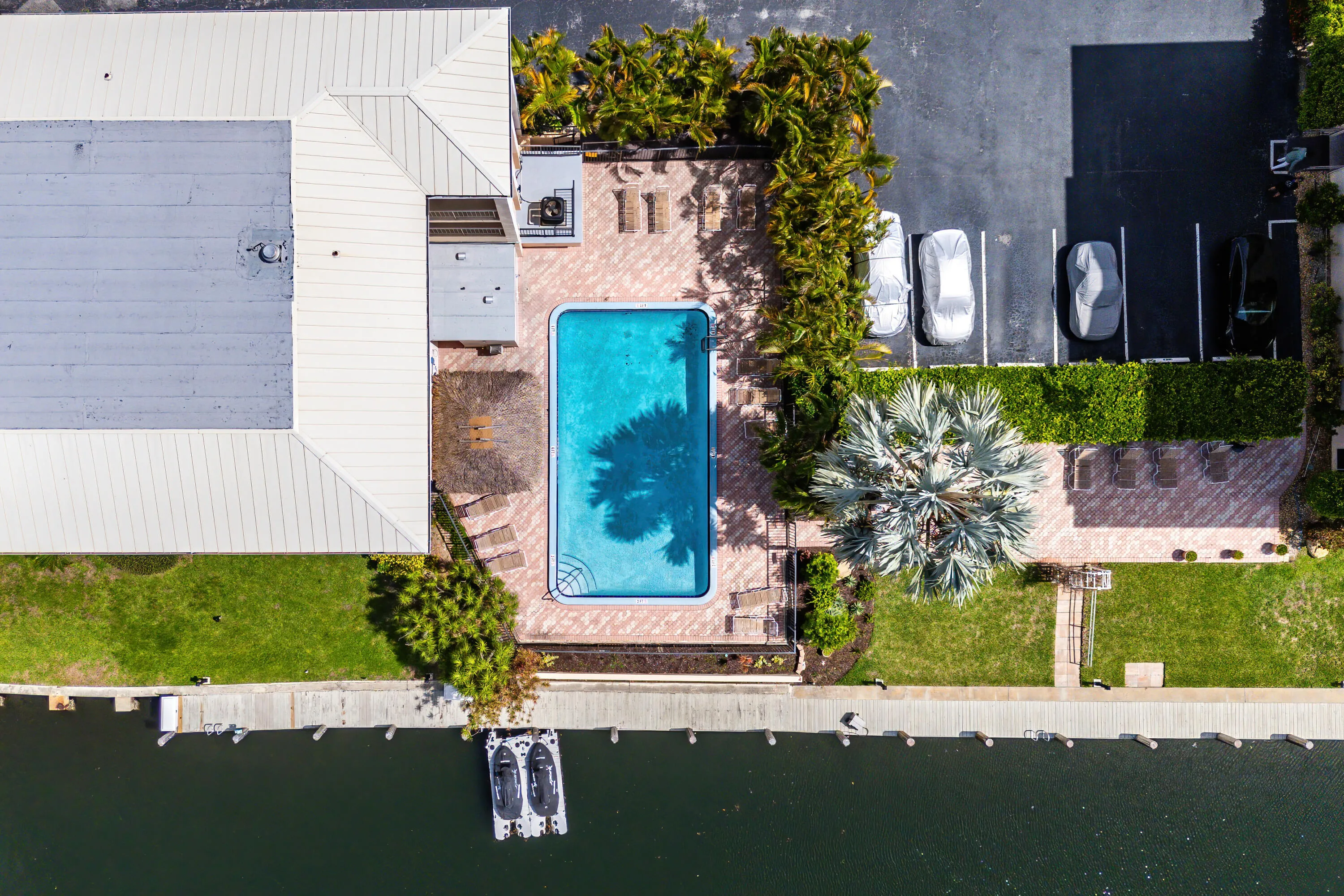 036-750NortheastSpanishRiverBoulevard-Bo