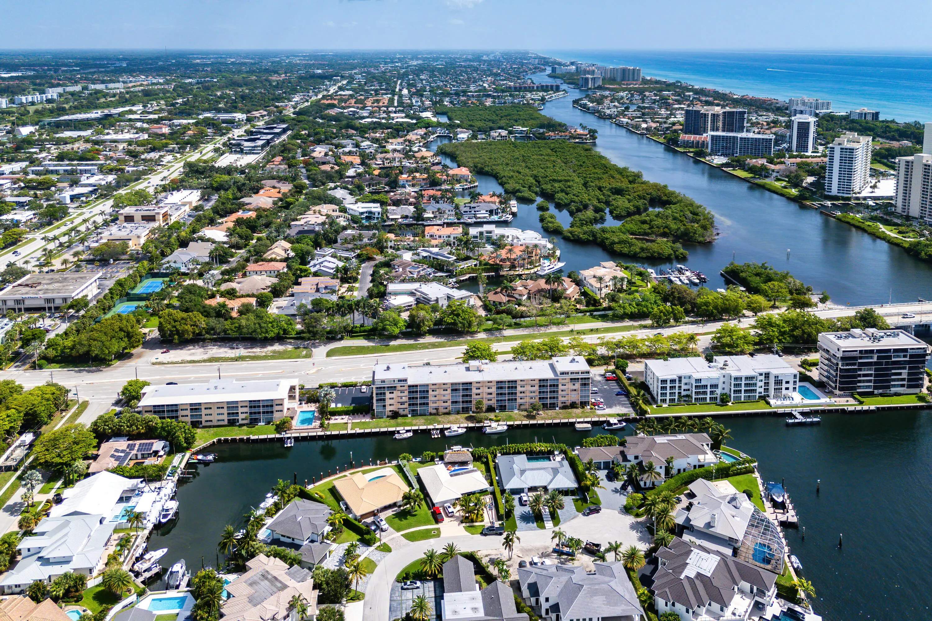 037-750NortheastSpanishRiverBoulevard-Bo