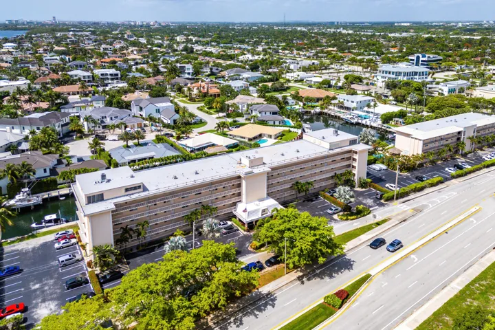 034-750NortheastSpanishRiverBoulevard-Bo