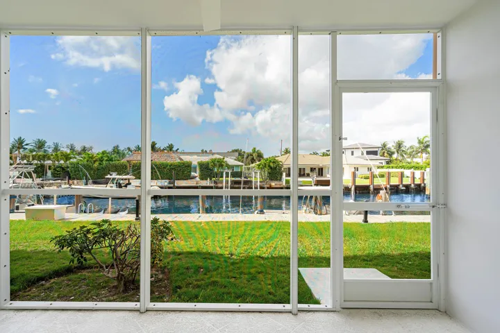 020-750NortheastSpanishRiverBoulevard-Bo