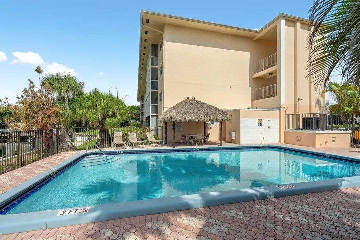 026-750NortheastSpanishRiverBoulevard-Bo