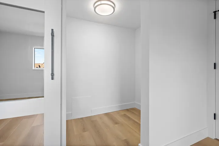 016-750NortheastSpanishRiverBoulevard-Bo