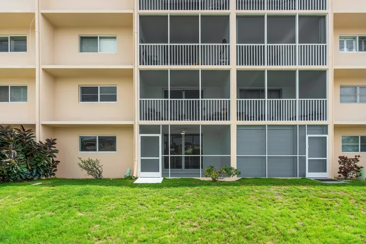 023-750NortheastSpanishRiverBoulevard-Bo