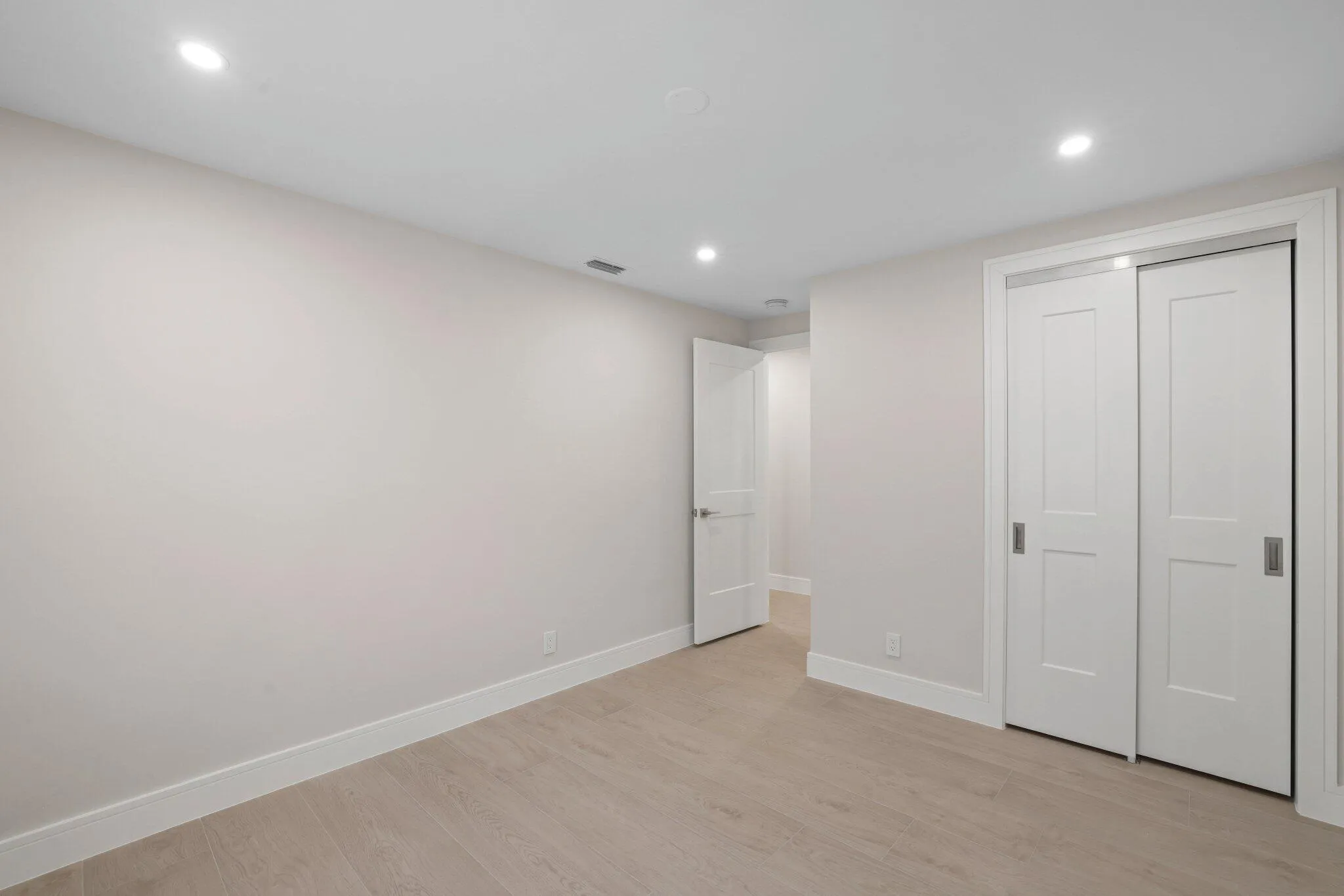 3901 Northwest 27th Ave - 48.jpg-SMALL