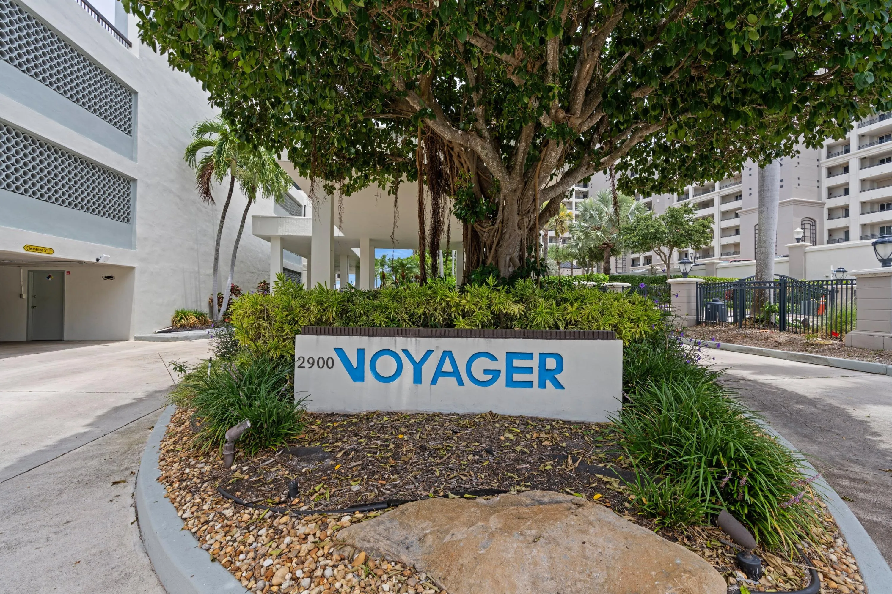 Voyager