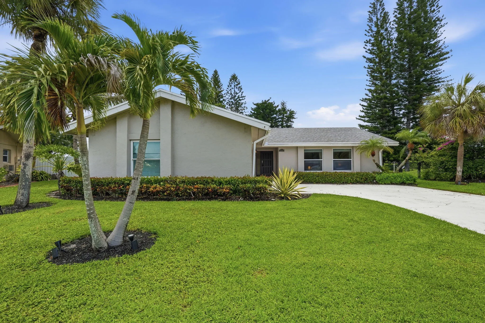 34-web-or-mls-1799_Shower_Tree_Way_034