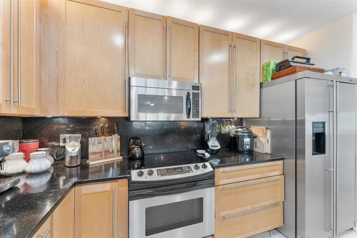 15-1351 SE 3rd Ave_015